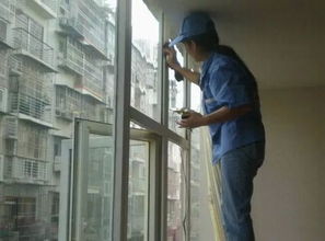 冠源家政 專業(yè)家庭保潔，服務(wù)團(tuán)隊(duì)有保障